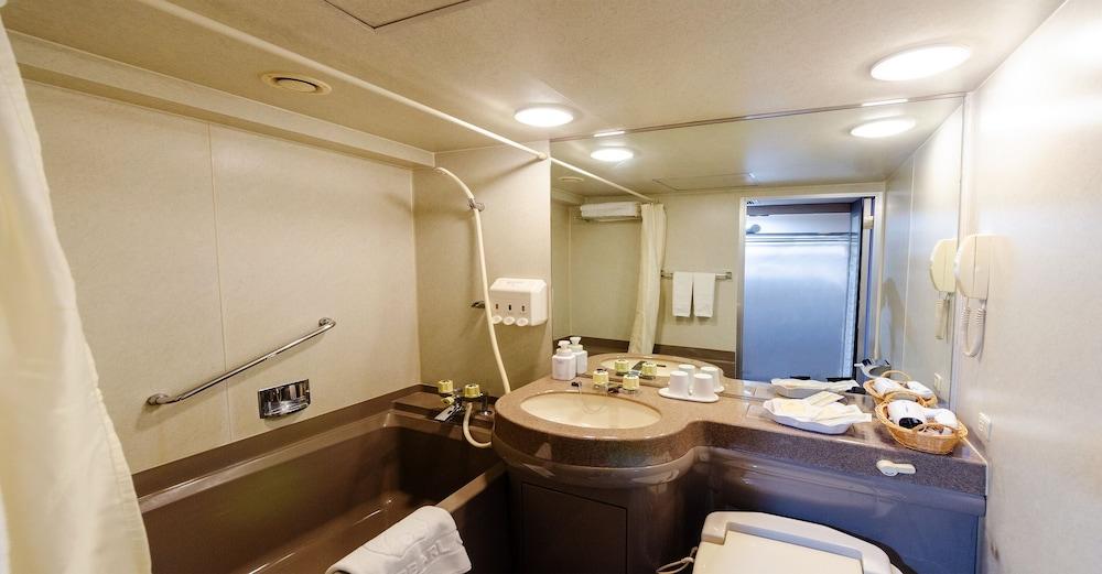 Hotel Pearl City Кобе Екстериор снимка