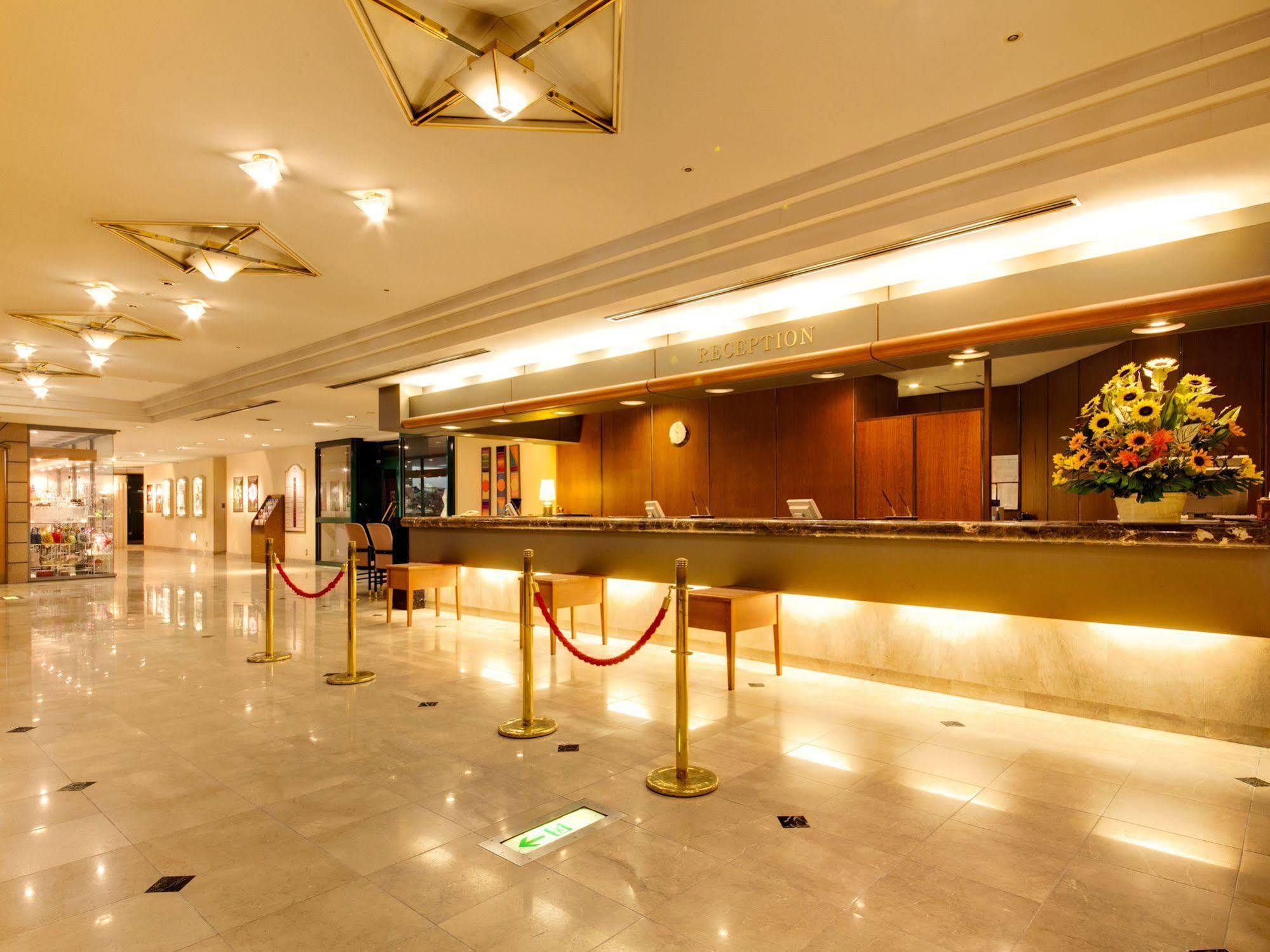 Hotel Pearl City Кобе Екстериор снимка
